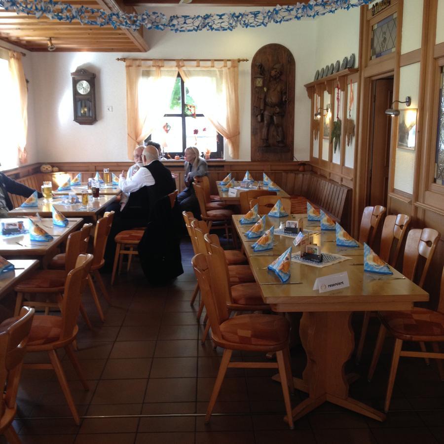 Hausener Dorfkrug Otel Frankfurt am Main Dış mekan fotoğraf
